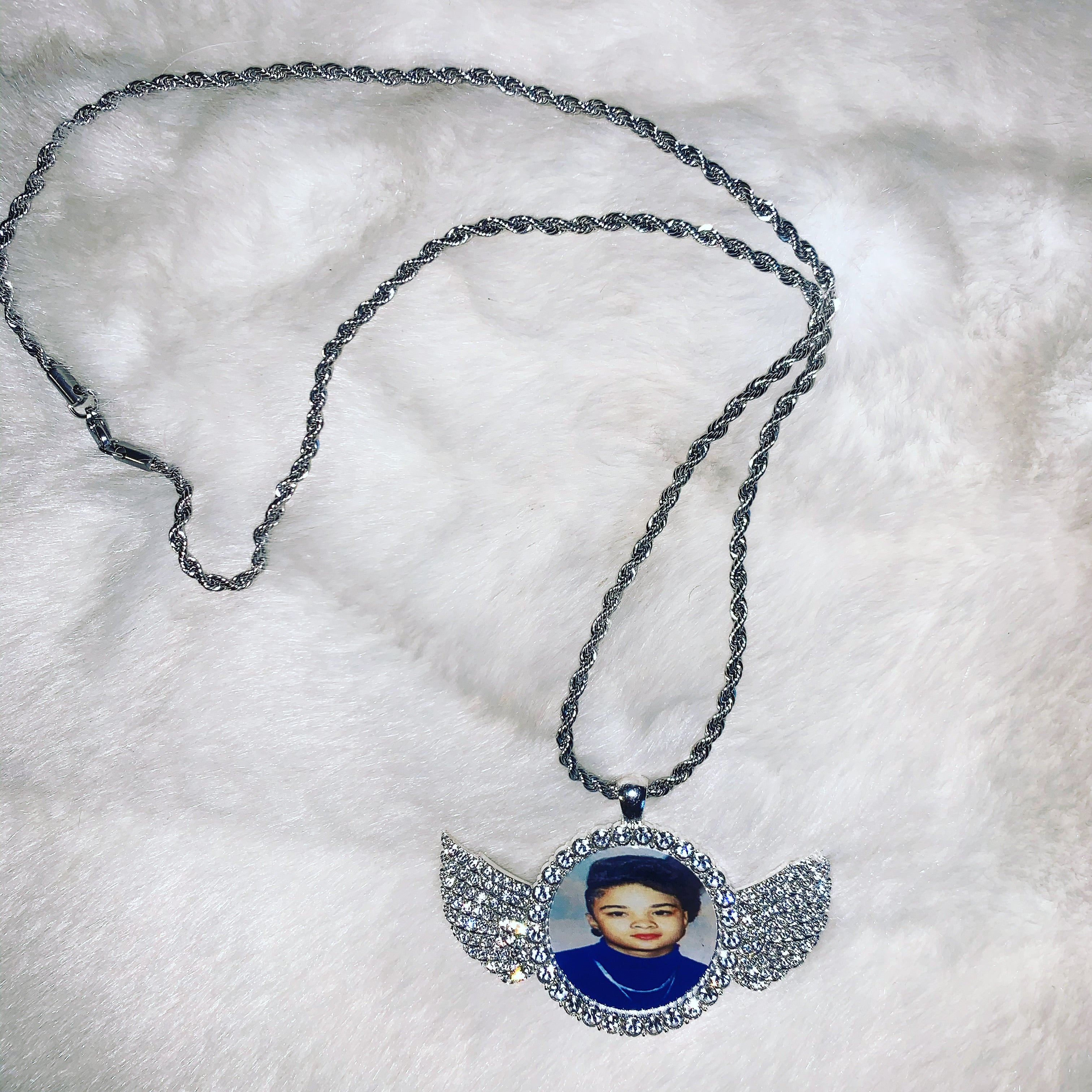 Circle wing necklace silver
